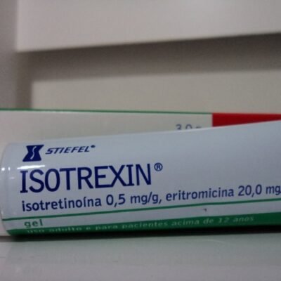 Isotretinoin gel (Isotrex)